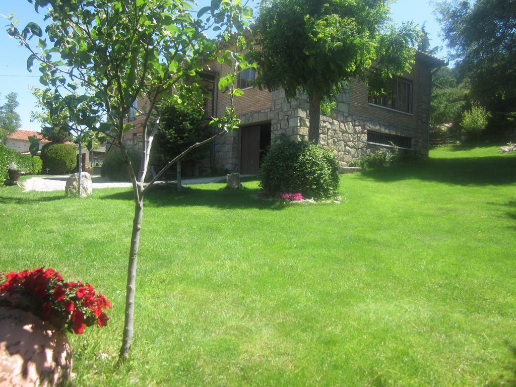 Villa La Ladera Hoyos del Espino Habitación foto