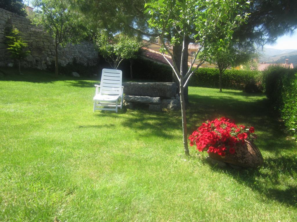 Villa La Ladera Hoyos del Espino Habitación foto