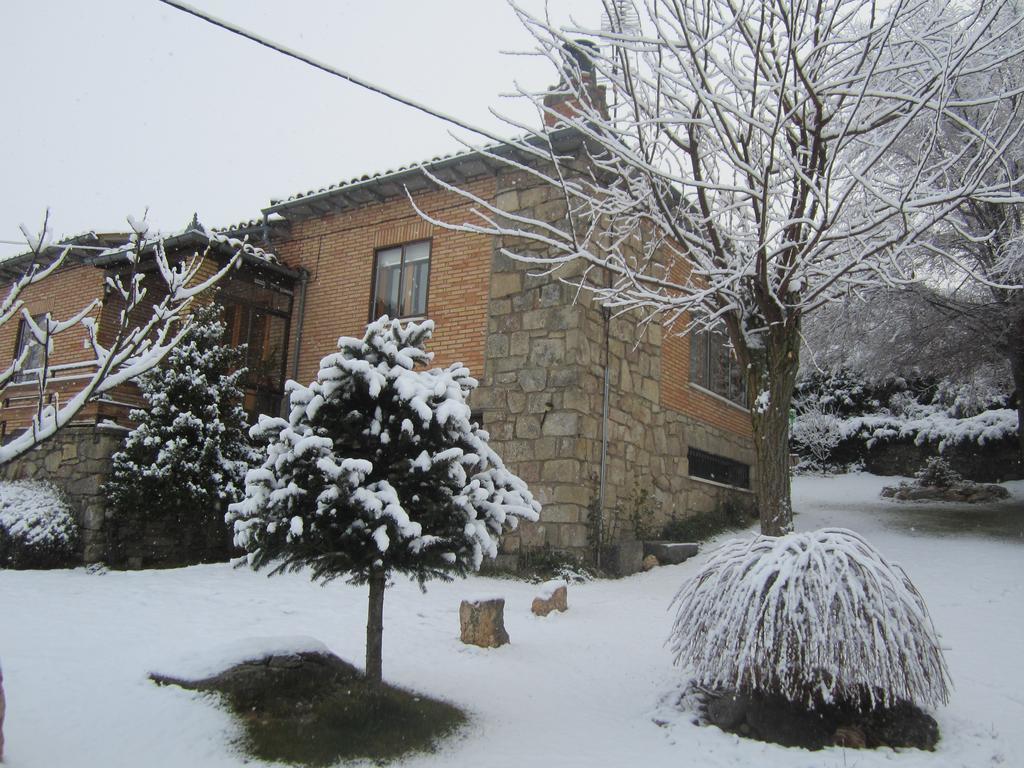 Villa La Ladera Hoyos del Espino Exterior foto