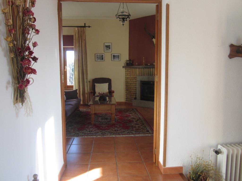 Villa La Ladera Hoyos del Espino Habitación foto